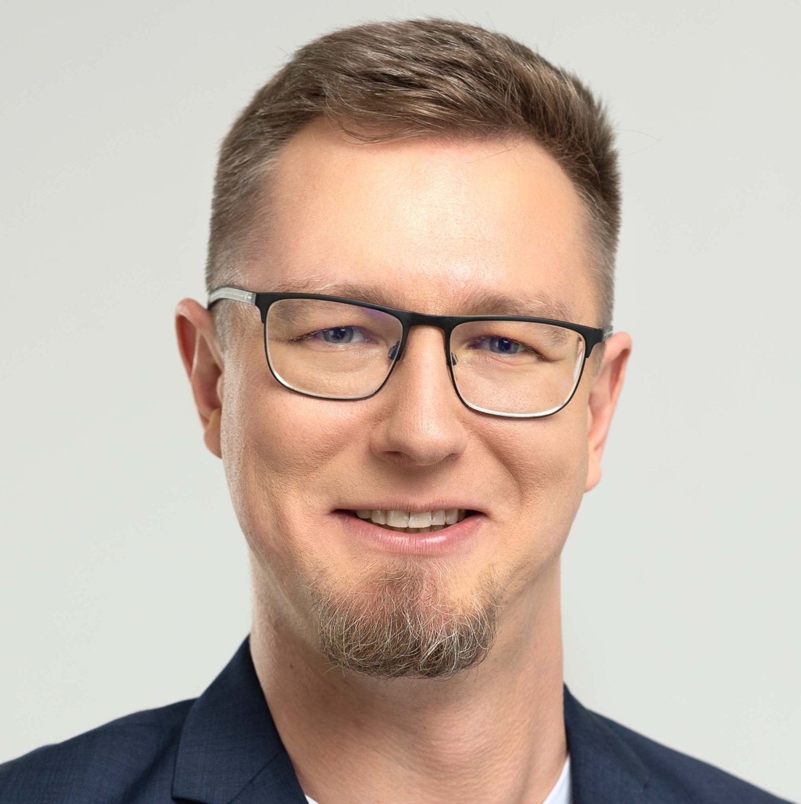 lek. dent. Bartłomiej Karaś